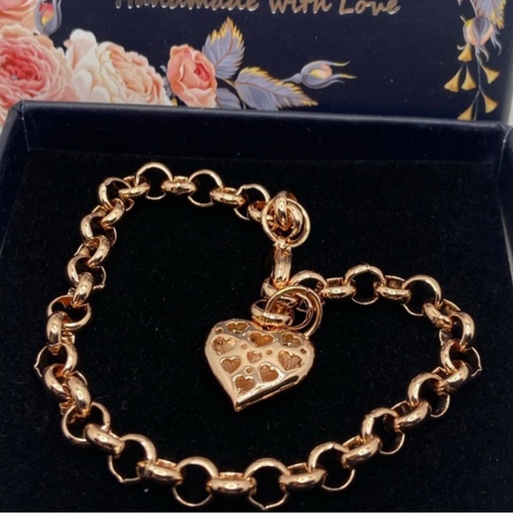 Rose Gold Plated Initial Heart Charm Bracelet (F,G) - Picture 4 of 5
